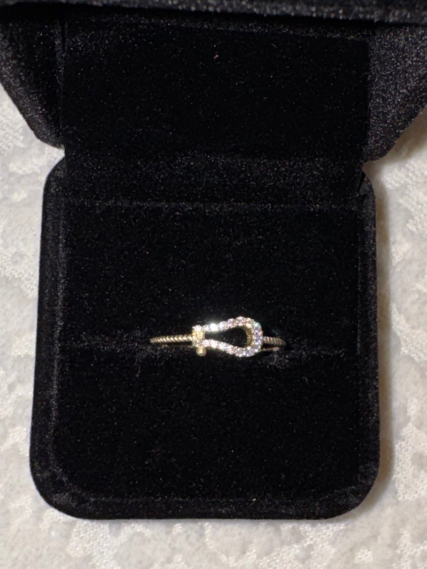 Anillos en piedras moissanite